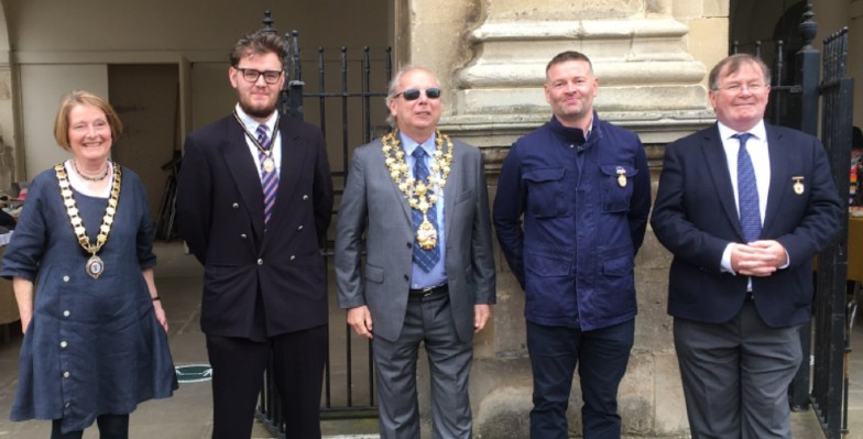 Past Mayors Presentation